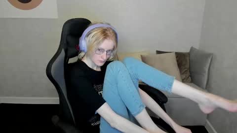 Elizabeth online show from September 26, 1:20 am