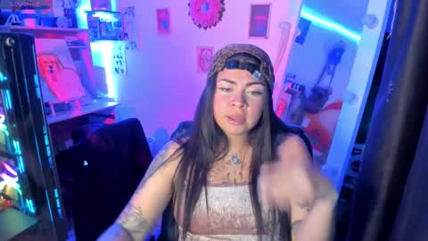 Elizabeth Martinez online show from October 7, 7:22 pm