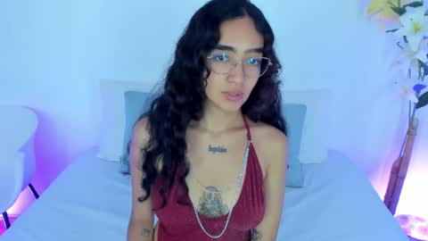 Elizabeth  online show from April 21, 7:39 pm