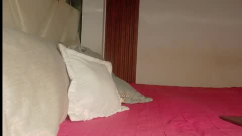 Snapshot of elizabethcampbell chatting on September 13, 2:11 am Lizzy online show from September 13, 2:11 am