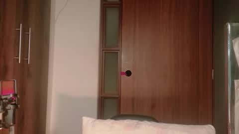 Snapshot of elizabethcampbell chatting on September 29, 3:50 pm Lizzy online show from September 29, 3:50 pm