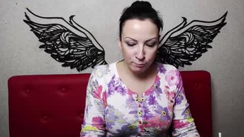 Snapshot of elizabethsho chatting on January 24, 12:42 am ElizabethSho online show from January 24, 12:42 am