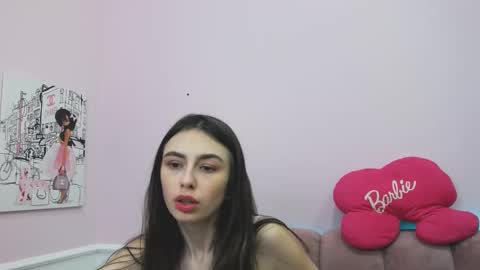 elizabethwall online show from January 26, 4:41 pm