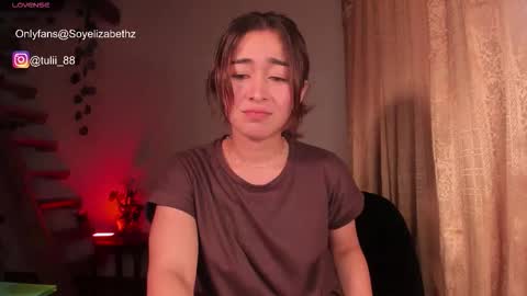 Snapshot of elizabethz chatting on November 23, 11:26 pm Tuli online show from November 23, 11:26 pm