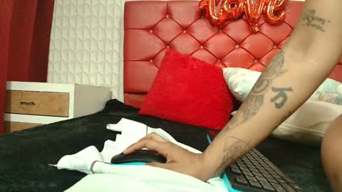 elizabetth_roman online show from March 4, 8:59 pm