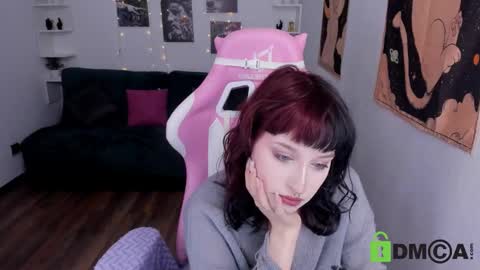 Snapshot of elizanik chatting on March 9, 12:53 am Eliza online show from March 9, 12:53 am