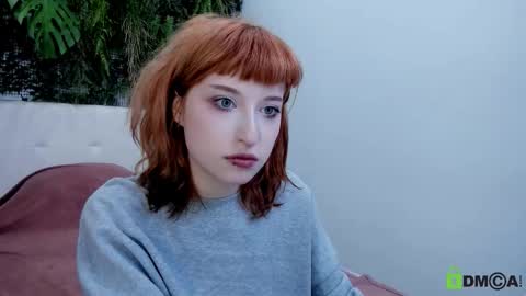 Snapshot of elizanik chatting on November 29, 9:51 pm Eliza online show from November 29, 9:51 pm