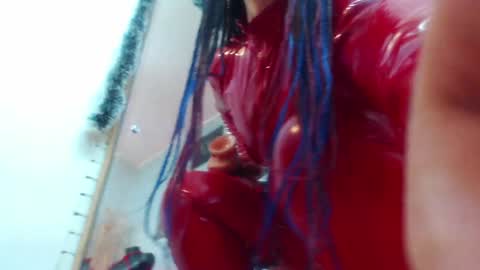 Snapshot of elizatex chatting on December 24, 6:11 am online show from December 24, 6:11 am