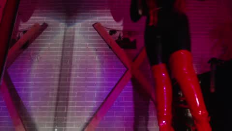 Snapshot of elizatex chatting on January 18, 10:17 pm online show from January 18, 10:17 pm