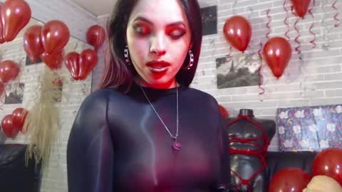 Snapshot of elizatex chatting on March 8, 6:16 pm online show from March 8, 6:16 pm