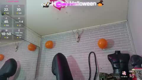 Snapshot of elizatex chatting on October 30, 10:54 pm online show from October 30, 10:54 pm