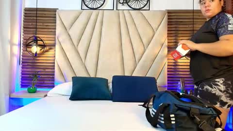 Snapshot of elizawiliamst chatting on September 9, 12:26 pm Eliza online show from September 9, 12:26 pm