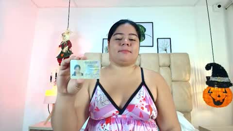 Snapshot of elizawiliamst chatting on October 24, 11:50 am Eliza online show from October 24, 11:50 am