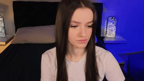 elizzza_ online show from March 17, 5:11 am