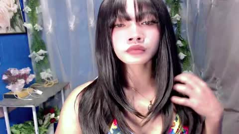 Ella online show from October 27, 10:58 pm