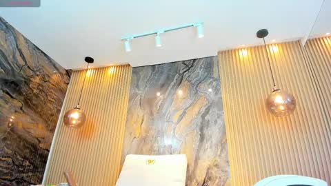 ella harper online show from February 20, 5:12 am