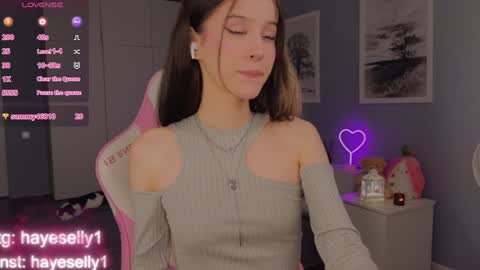 Snapshot of ella_hayes chatting on December 24, 11:55 pm Ella NEXT STREAM 1TH DECEMBER 1200 - 0800 AM AT MOSCOW TIME online show from December 24, 11:55 pm