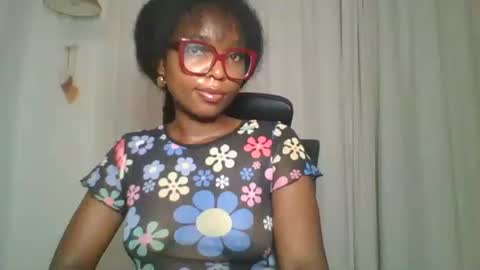 Ella online show from October 9, 2:31 am