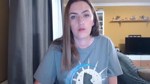 Ella  Max online show from January 24, 6:46 am