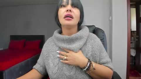 Snapshot of ella_sweety0 chatting on October 20, 12:16 pm Ella online show from October 20, 12:16 pm