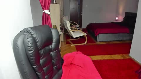 Snapshot of ella_sweety0 chatting on November 10, 6:07 pm Ella online show from November 10, 6:07 pm