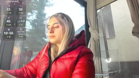 ella_vee online show from February 8, 6:06 am