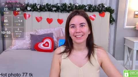 Ella online show from March 7, 4:13 am