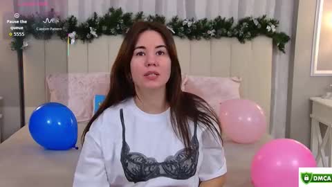 Ella online show from January 18, 4:16 am