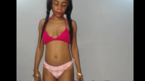 ella online show from October 30, 5:09 am