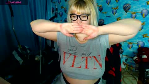  IsaBella  online show from March 4, 11:33 pm