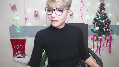 EllaBonito online show from January 8, 6:31 am