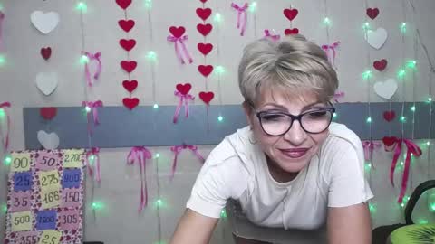 EllaBonito online show from February 21, 9:45 am