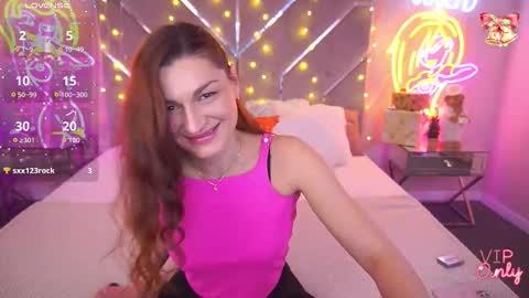 Snapshot of ellagoldenn chatting on January 5, 10:02 pm Ella online show from January 5, 10:02 pm