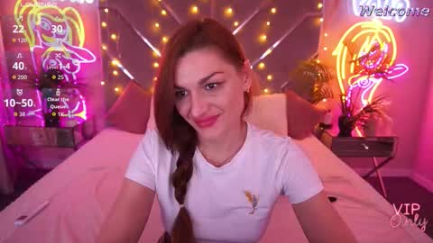 Snapshot of ellagoldenn chatting on March 2, 5:08 am Ella online show from March 2, 5:08 am