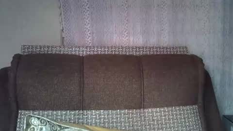 ellajohnsonx online show from October 19, 12:00 am