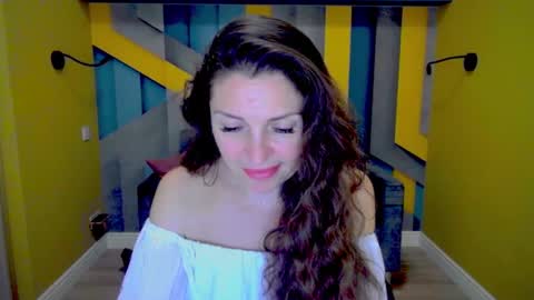 Snapshot of ellalongs chatting on December 1, 4:29 pm EllaLongs online show from December 1, 4:29 pm