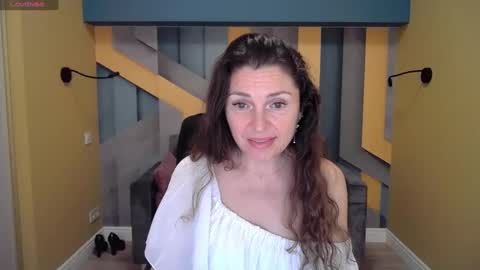 Snapshot of ellalongs chatting on December 18, 4:28 pm EllaLongs online show from December 18, 4:28 pm