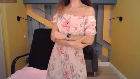 Snapshot of ellalongs chatting on January 26, 3:47 pm EllaLongs online show from January 26, 3:47 pm