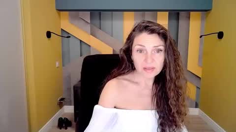 Snapshot of ellalongs chatting on February 15, 12:33 pm EllaLongs online show from February 15, 12:33 pm