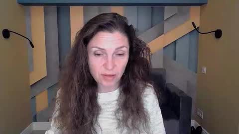 Snapshot of ellalongs chatting on October 10, 11:31 am EllaLongs online show from October 10, 11:31 am