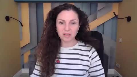 Snapshot of ellalongs chatting on October 15, 11:32 am EllaLongs online show from October 15, 11:32 am