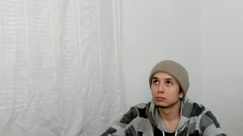 Ella and Cain online show from April 30, 8:57 pm