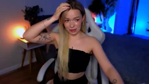 Ella online show from February 22, 5:08 am