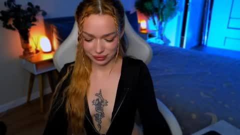 Ella online show from May 24, 6:29 am