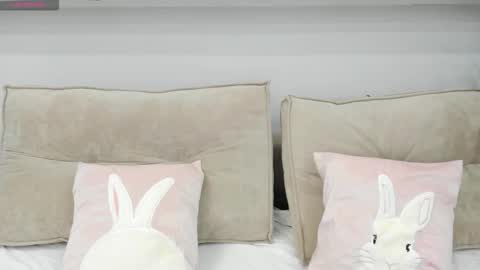Snapshot of elle_ellise chatting on October 6, 12:52 am elle_ellise online show from October 6, 12:52 am