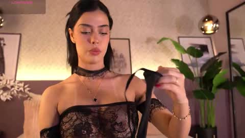 Elle Diane online show from December 22, 12:29 am