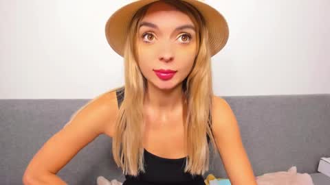 ellen_flow online show from March 7, 1:31 am