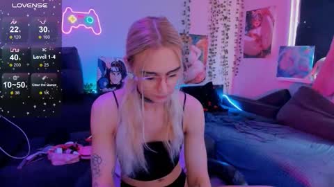 Snapshot of elli_26 chatting on September 26, 11:58 am Ellie online show from September 26, 11:58 am