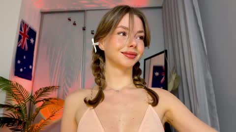 Snapshot of elli_harmon chatting on December 14, 3:04 pm Ellie  --- Ill see you either on Friday or Saturday and definitely on Sunday  online show from December 14, 3:04 pm