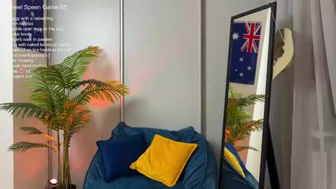 Snapshot of elli_harmon chatting on March 3, 6:55 pm Ellie  --- Ill see you either on Friday or Saturday and definitely on Sunday  online show from March 3, 6:55 pm